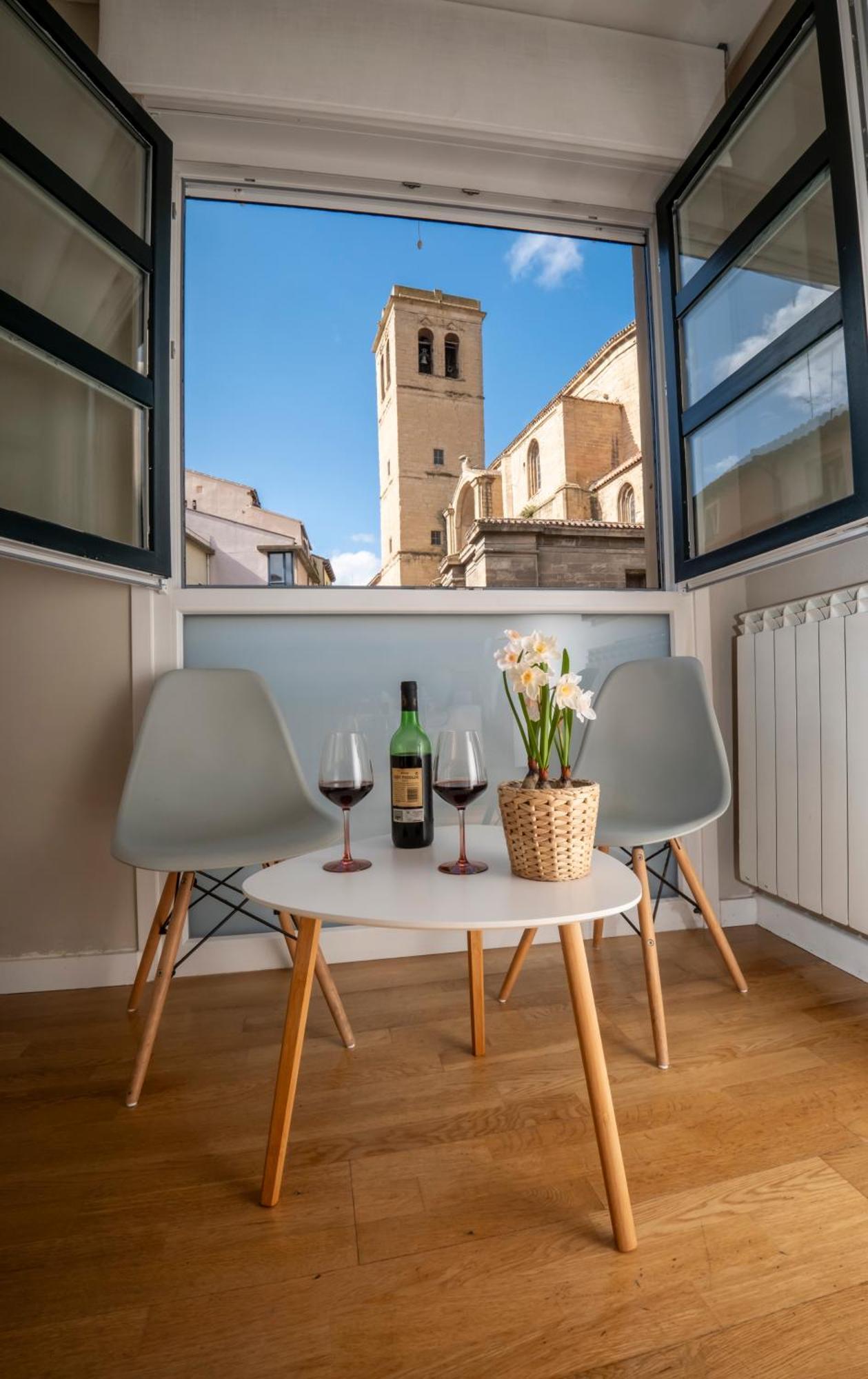 Santiago Tower Aire Ac Casco Antiguo By Apartamentos Logroño Extérieur photo